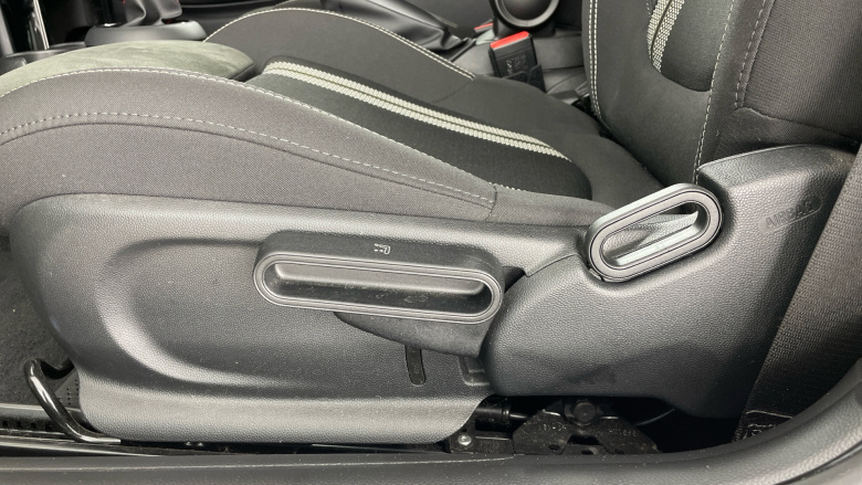 MINI Hatchback 2.0 Cooper S Sport II 3dr Petrol Hatchback